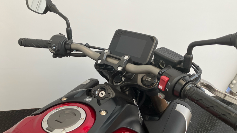 Honda CB650R E-Clutch (24MY)